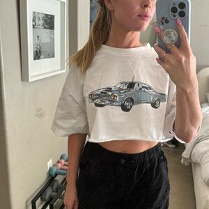 Super cropped brandy Melville tee